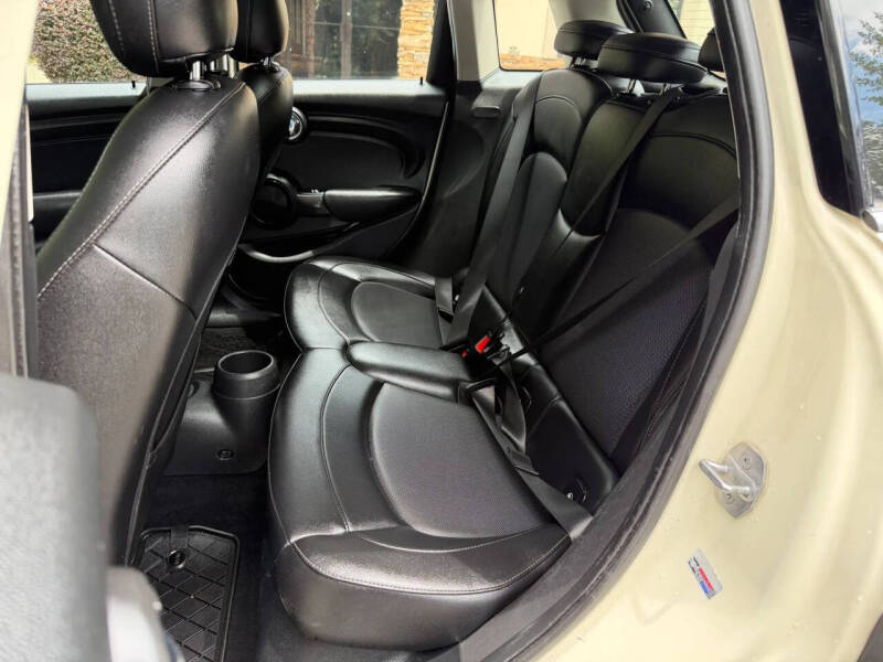2015 MINI Hardtop 4 Door Cooper