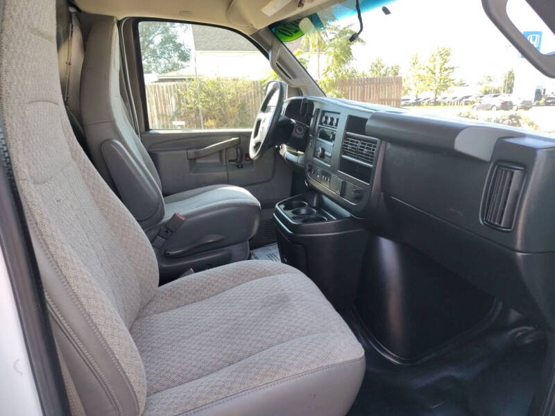 2020 Chevrolet Express 2500