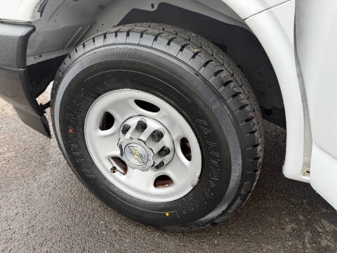 2021 Chevrolet Express 2500