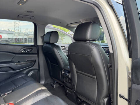 2017 GMC Acadia SLT-1