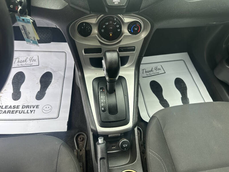 2016 Ford Fiesta SE