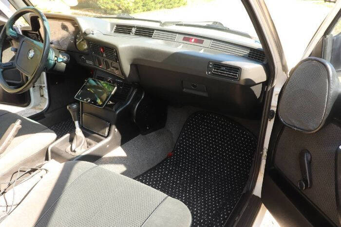 1983 BMW 3 Series 320i