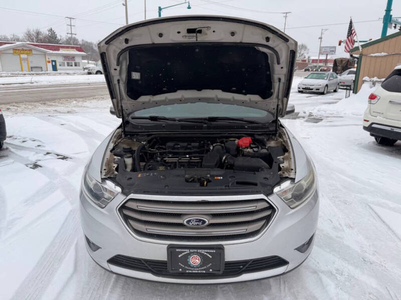 2013 Ford Taurus SEL