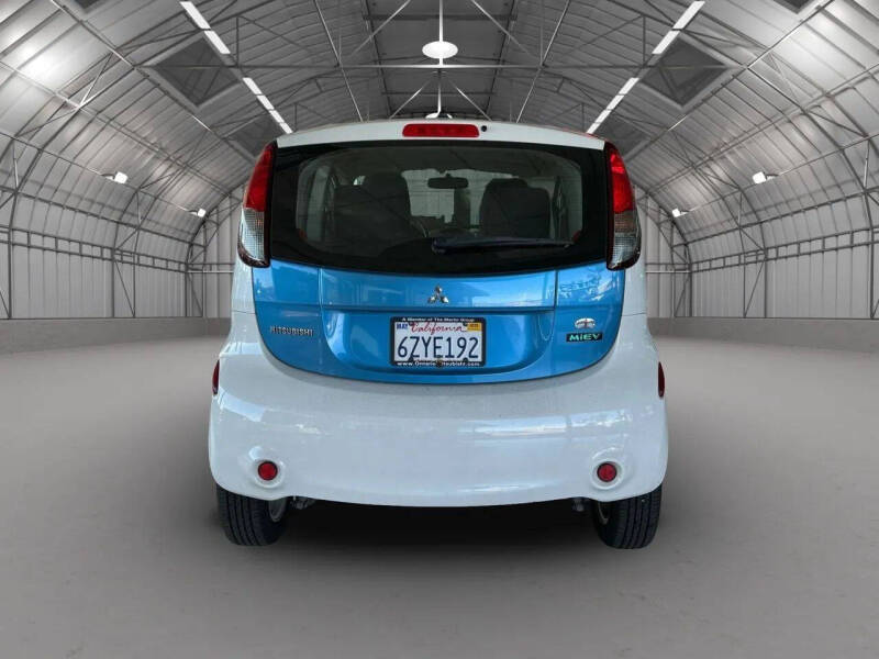 2012 Mitsubishi i-MiEV