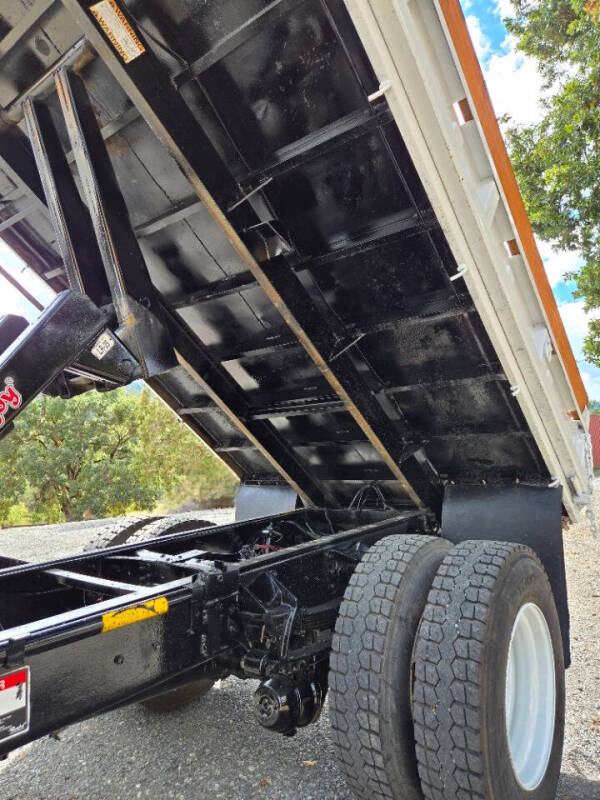 2003 International Dump Truck - NON CDL