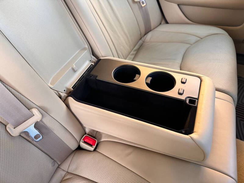 2004 Lexus LS 430