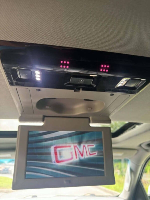 2020 GMC Yukon SLT