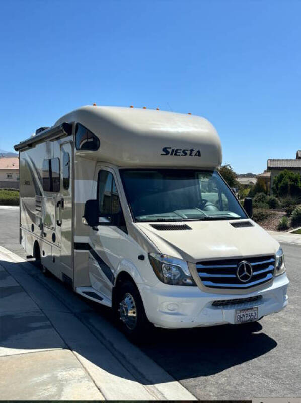 2018 Thor Motor Coach Siesta Sprinter 24SS