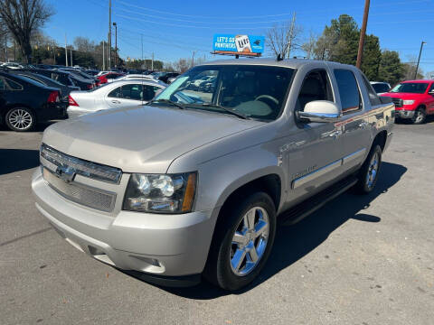 2007 Chevrolet Avalanche for sale at Atlantic Auto Sales in Garner NC
