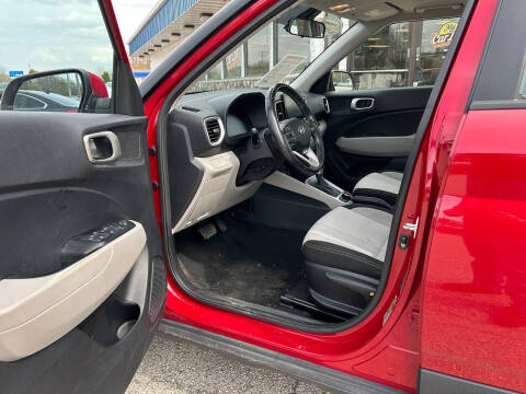 2023 Hyundai Venue SEL