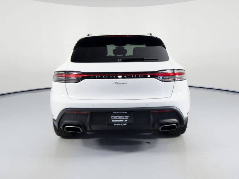 2025 Porsche Macan