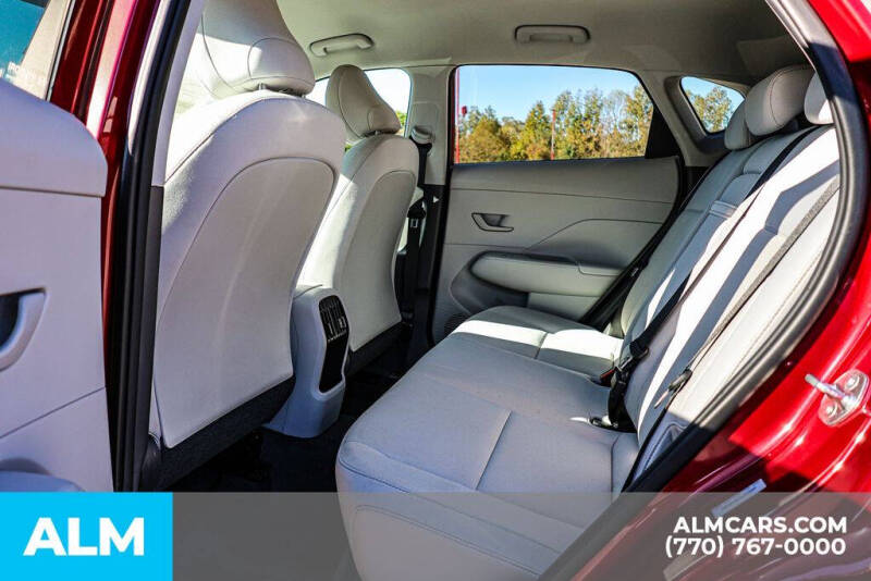 2025 Hyundai Kona SEL