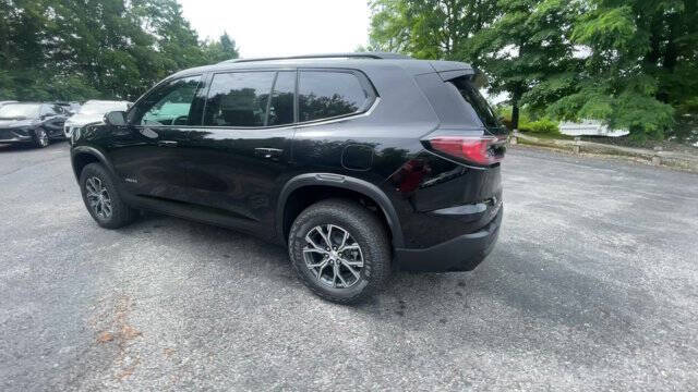 2025 GMC Acadia AT4
