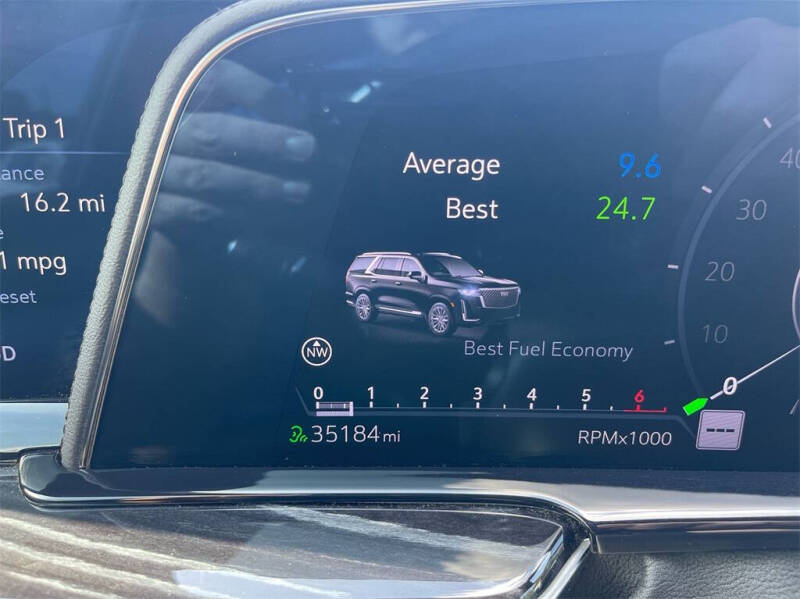 2022 Cadillac Escalade Sport