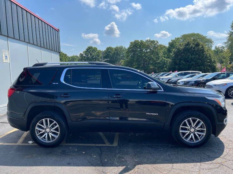 2019 GMC Acadia SLE-2