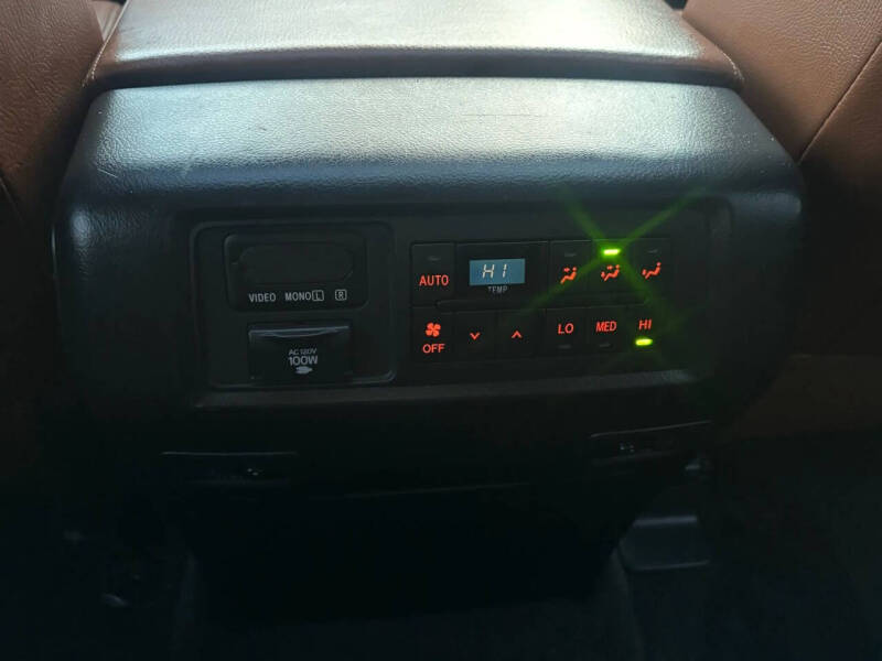 2015 Toyota Sequoia Platinum