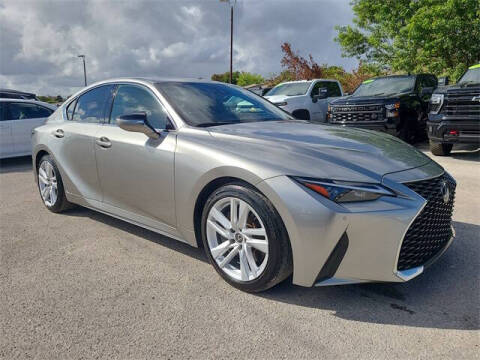 2023 Lexus IS 300