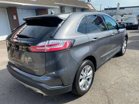 2021 Ford Edge Titanium