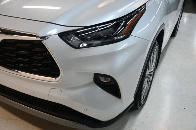 2022 Toyota Highlander Platinum