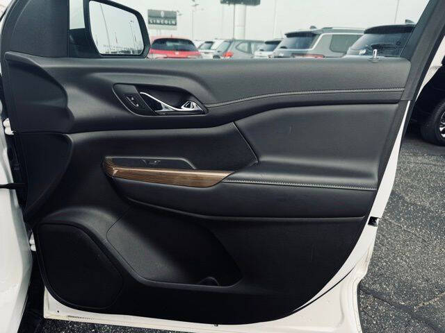 2023 GMC Acadia SLE