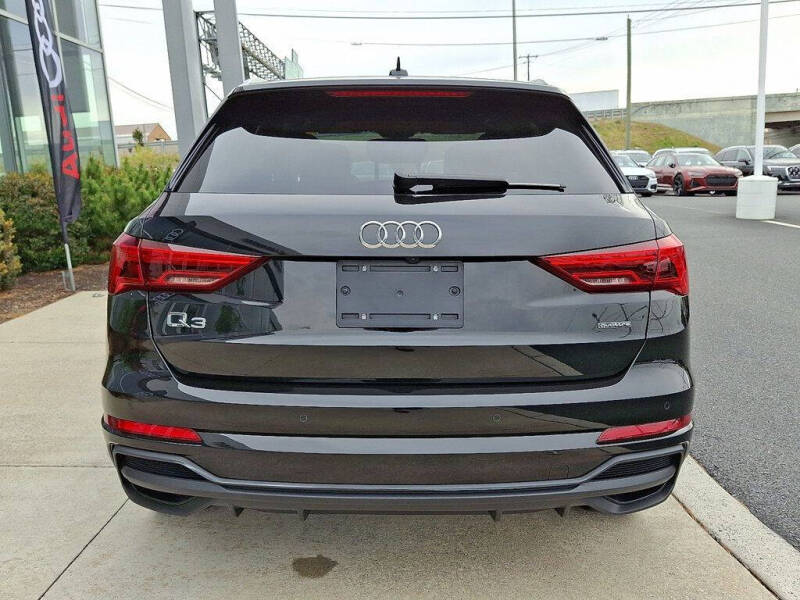 2022 Audi Q3 quattro S line Premium 45 TFSI