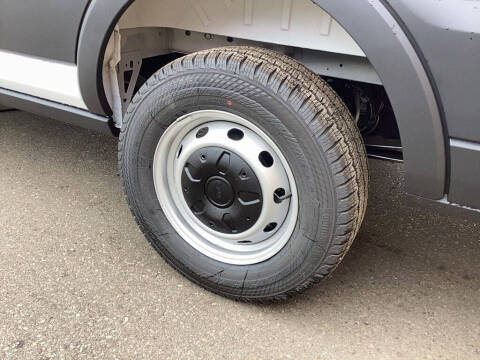 2025 Ford Transit 250