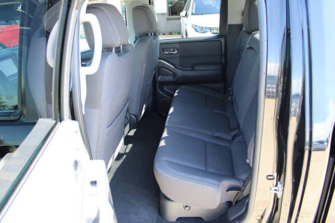 2022 Nissan Frontier SV