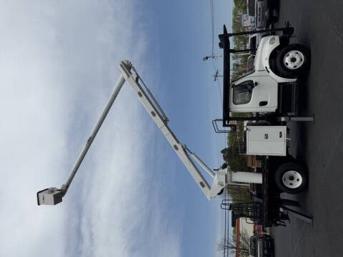 2019 Freightliner M2 106