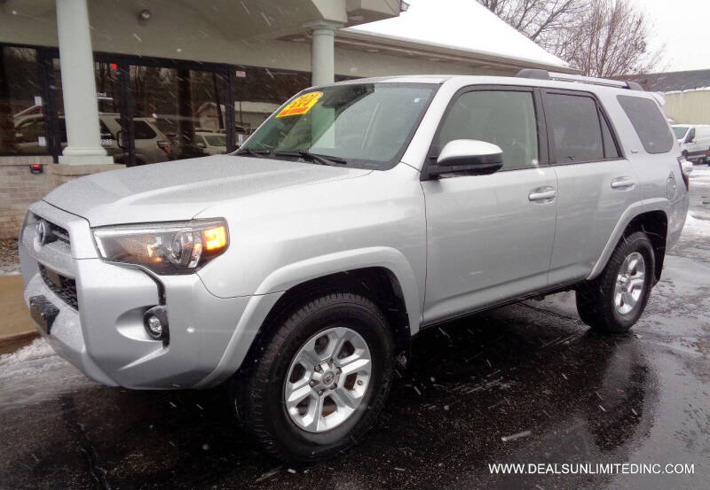 2021 Toyota 4Runner SR5's photo