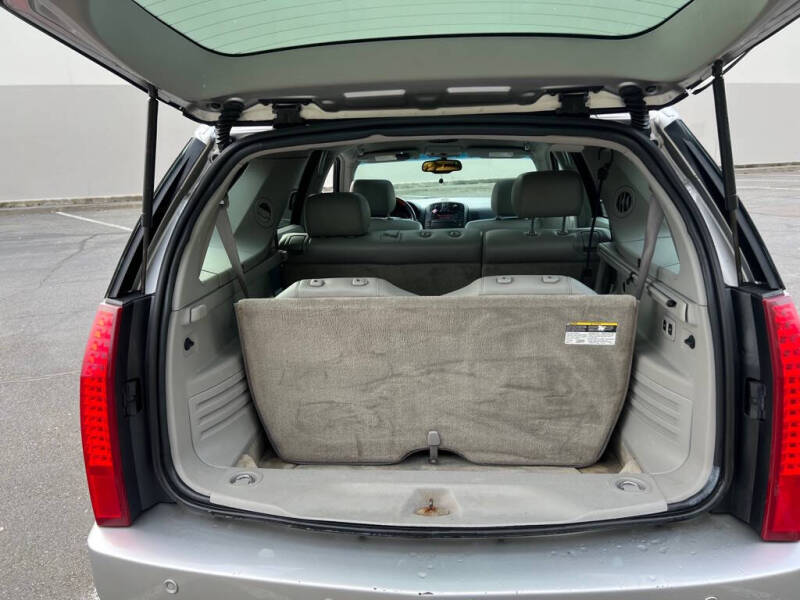 2004 Cadillac SRX