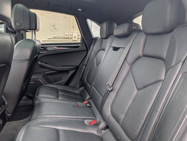 2018 Porsche Macan