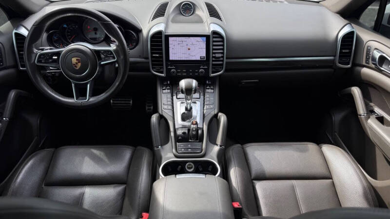 2017 Porsche Cayenne S