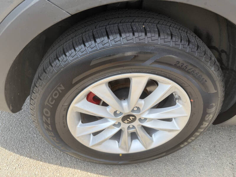 2020 Kia Sorento LX V6