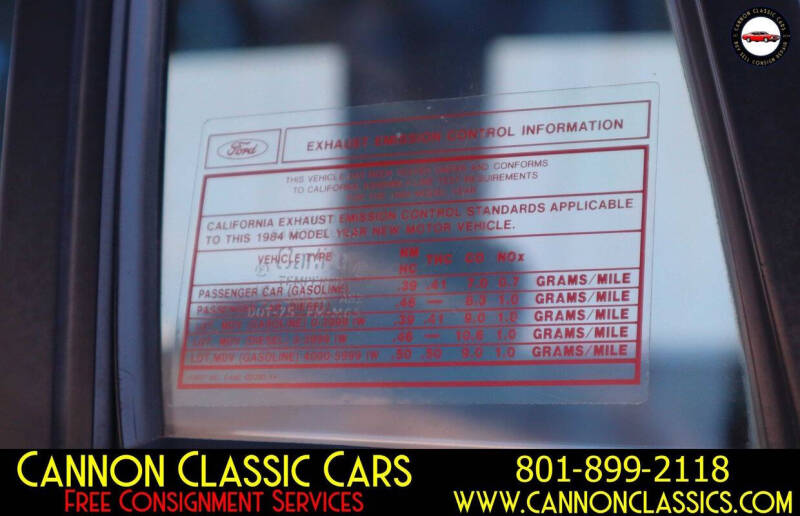 1984 Lincoln Town Car Signature