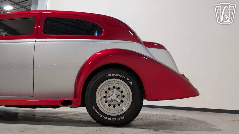 1937 Nash Lafayette