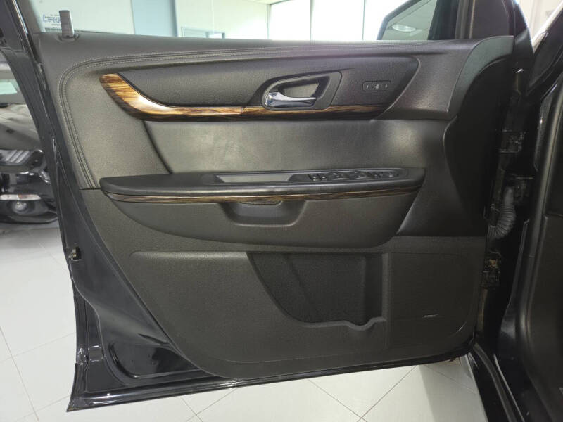 2013 GMC Acadia Denali