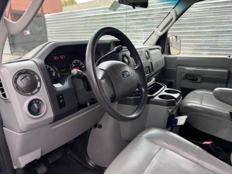2012 Ford E-Series E-150 XL