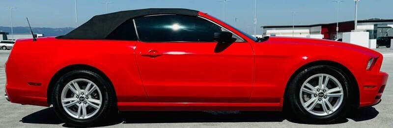 2014 Ford Mustang V6 Premium