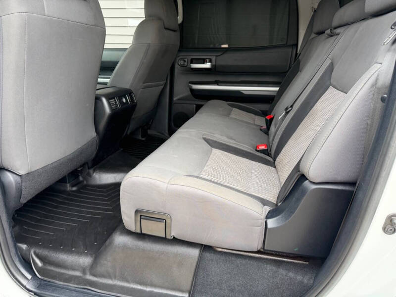 2014 Toyota Tundra SR5