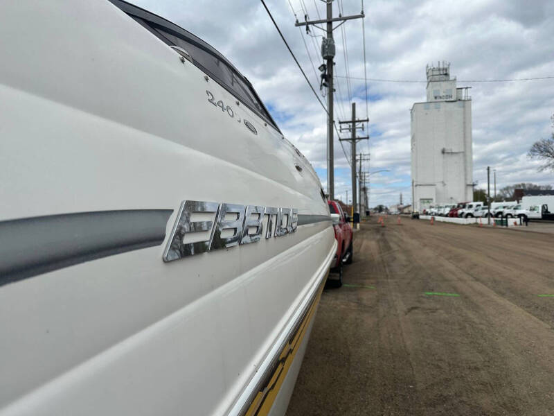 2006 EBBTIDE 2400SS