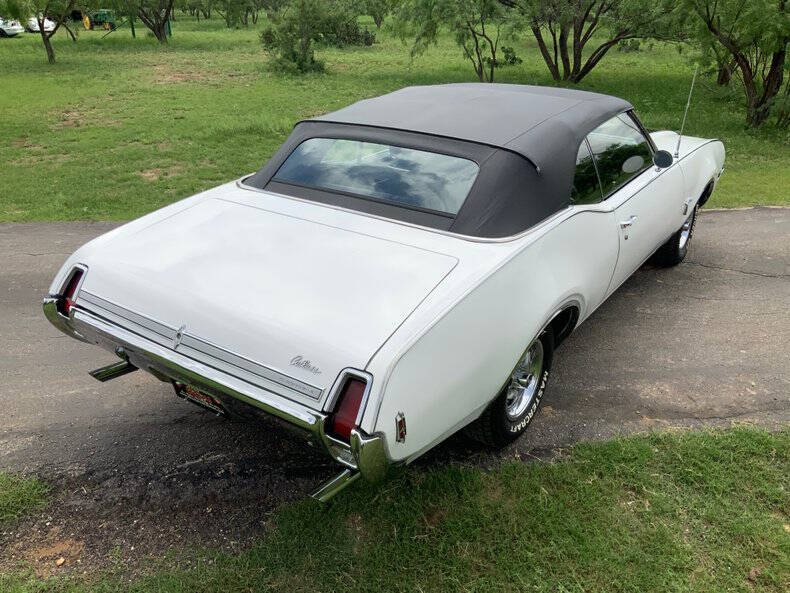 1969 Oldsmobile Cutlass