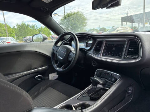 2022 Dodge Challenger SXT