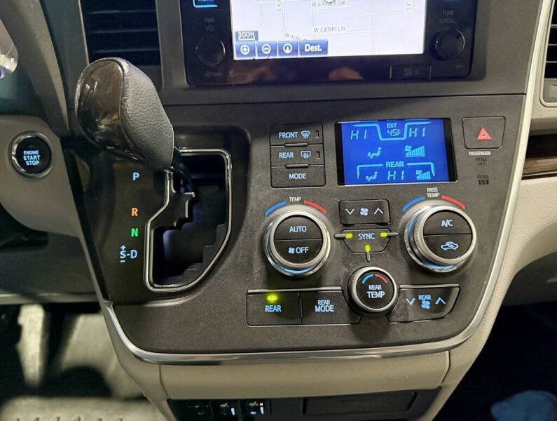 2015 Toyota Sienna