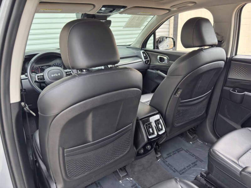 2022 Kia Sorento SX