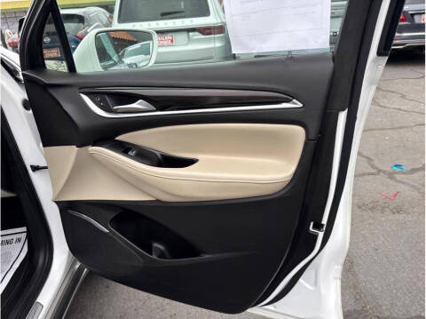 2020 Buick Enclave Essence