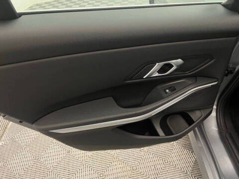 2025 BMW 3 Series 330i xDrive