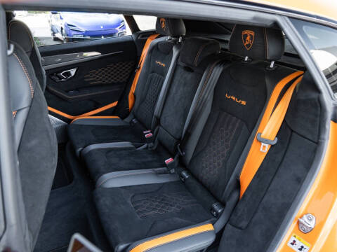 2023 Lamborghini Urus Performante