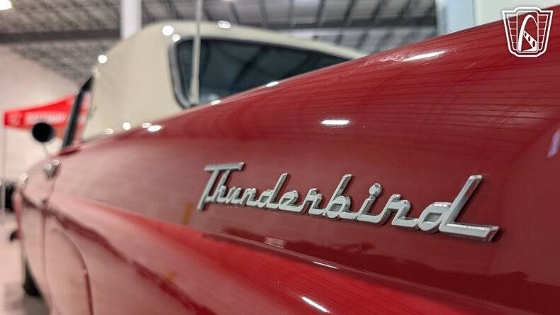 1955 Ford Thunderbird