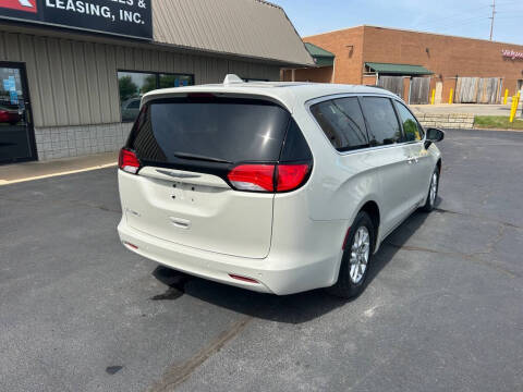 2017 Chrysler Pacifica Touring