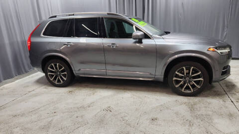 2018 Volvo XC90 T5 Momentum 7-Passenger